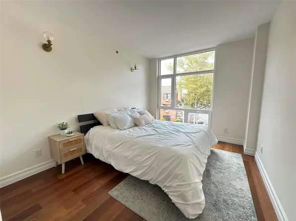 65-18 Austin Street image 7 of 8