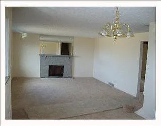 128 Hillcrest Dr photo 1