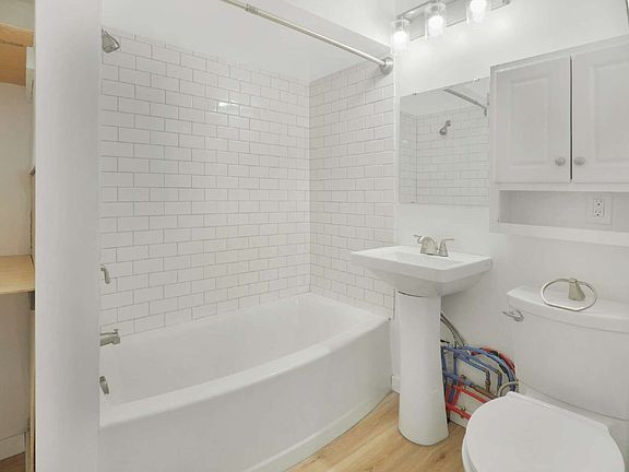 5th image of 690 York Ave Unit 2