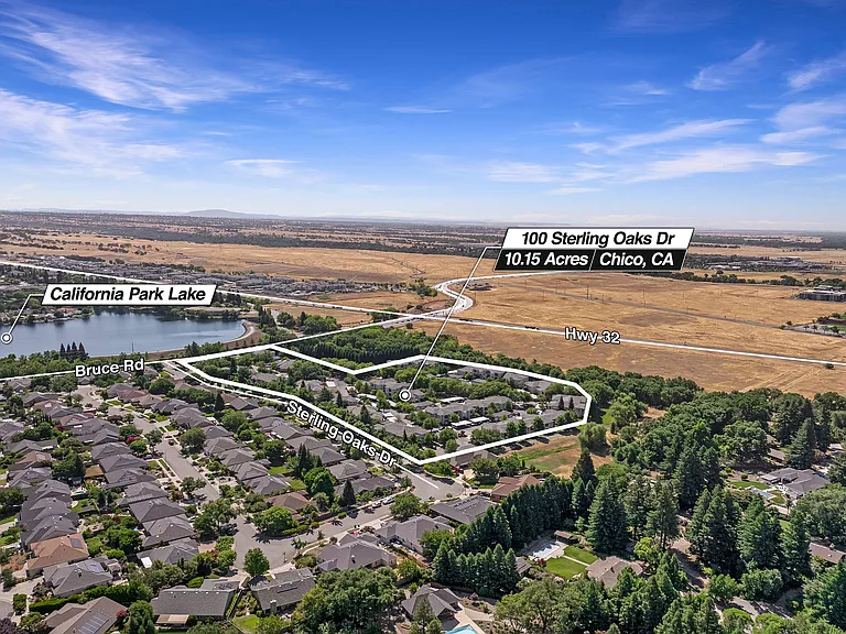 Sterling Oaks Luxury Apartments — Photo 14