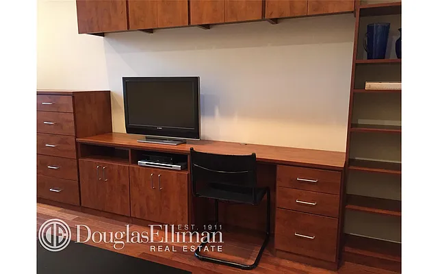 Rented by Douglas Elliman | media 31