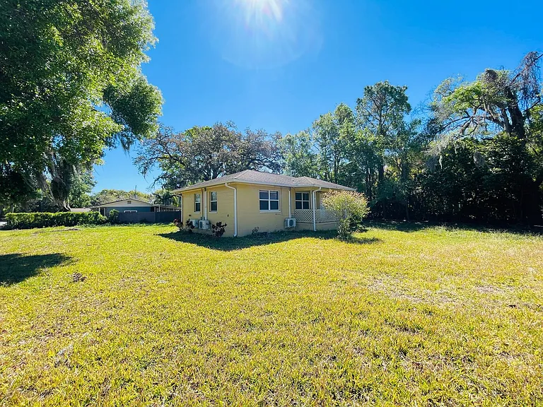 5122 Old Cheney Hwy — Photo 1