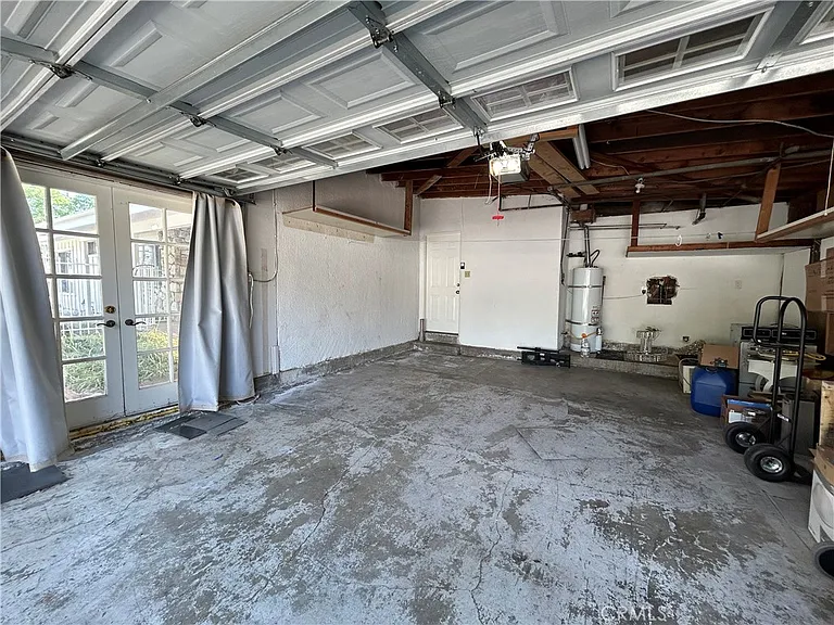 24010 Hatteras St — Photo 27