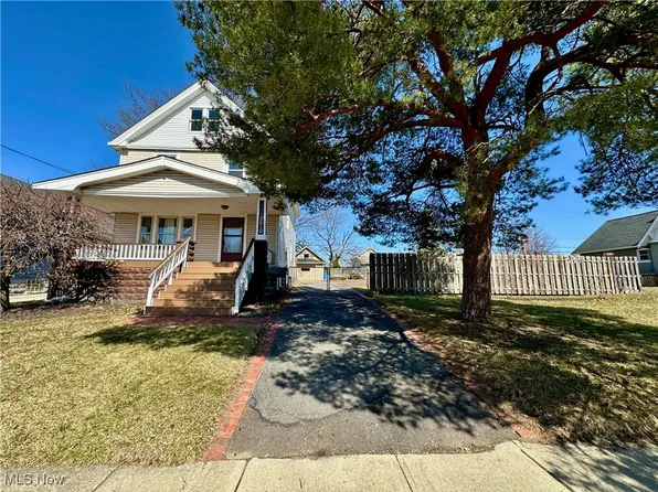 3810 Biddulph Ave, Cleveland, OH 44109