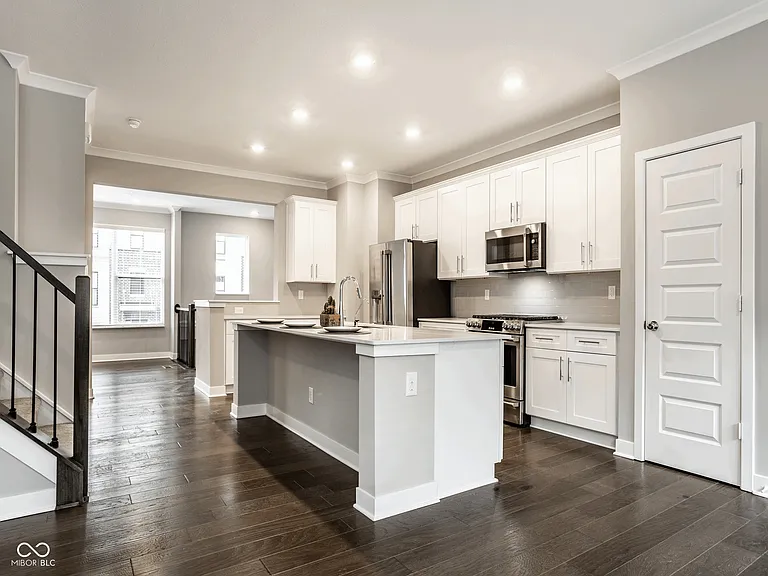 11581 Fulham St — Photo 5