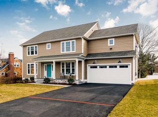 74 Ryegate Rd, Fairfield, CT 06824