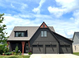 7033 Balcolm Ct, College Grove, TN 37046