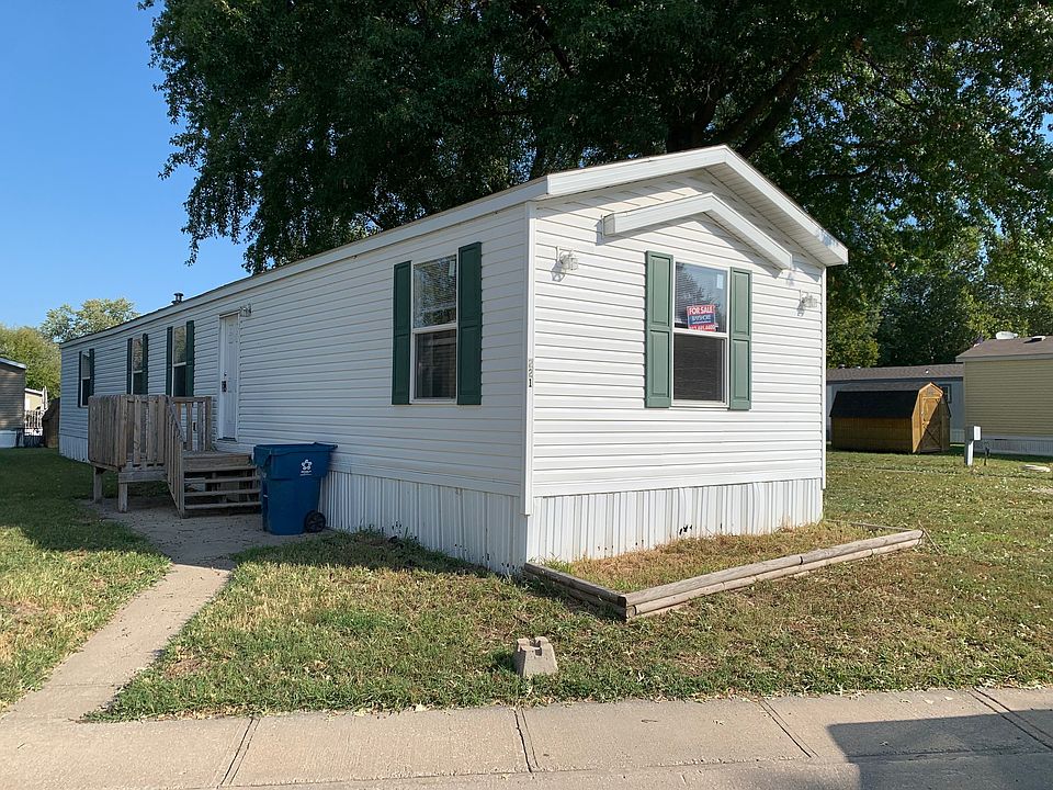 1st image of 221 Blake St