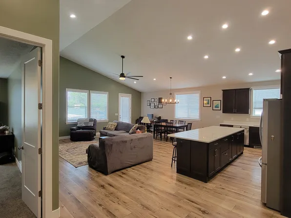 252 W 4950 S, Washington Terrace, UT 84405