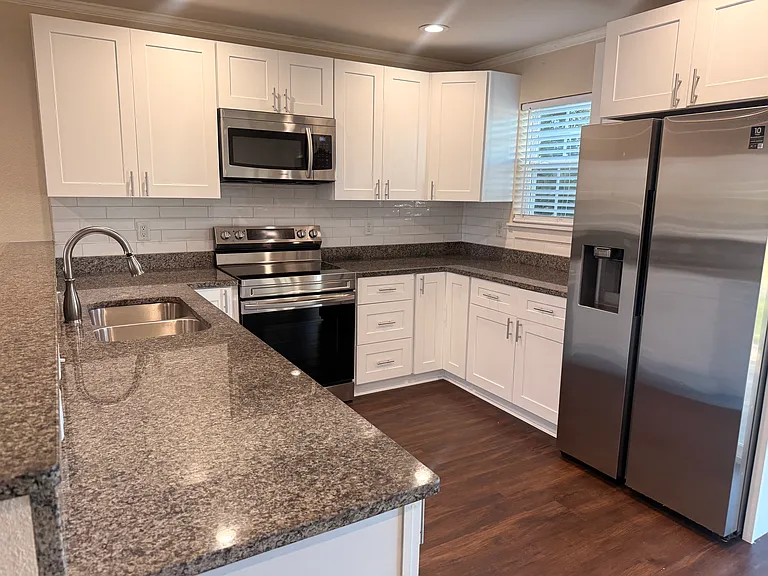 8514 N Kings Hwy #8516 — Photo 5