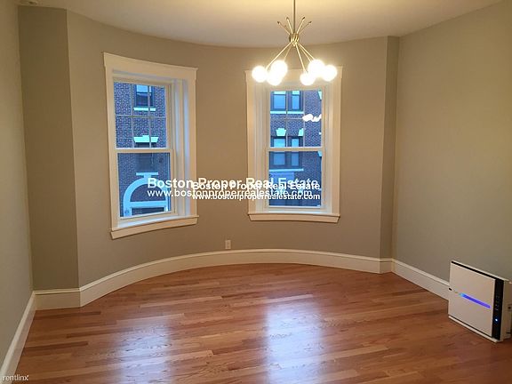 30 Montebello Rd. #3 Boston - Jamaica Plain Unit Photo 5