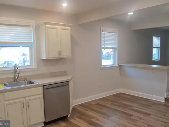 3209 Edgmont Ave, Brookhaven, PA 19015