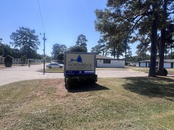 Summit at North Ridge Manor Apartments