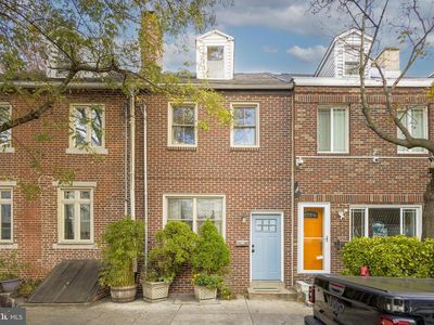 929 S 6th St, Philadelphia, PA, 19147