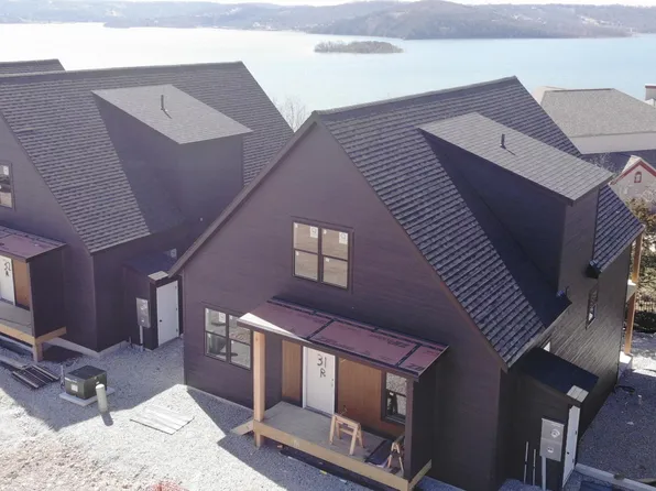 285 Rocky Shores Ridge #32, Hollister, MO 65672