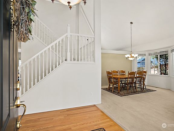 5th image of 9614 181st Avenue E