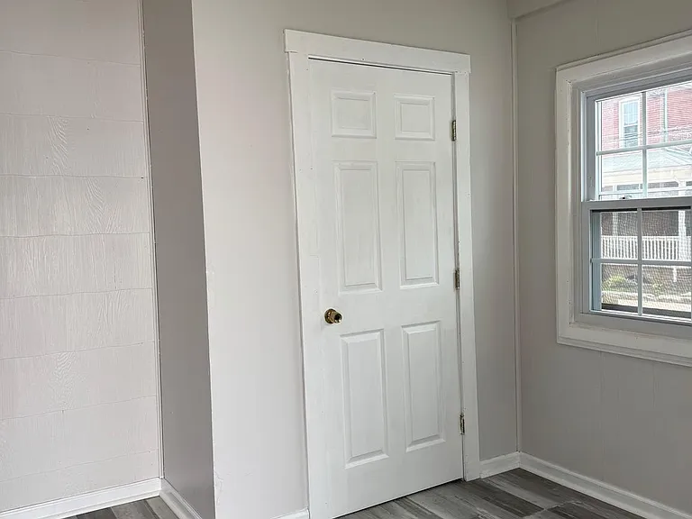 102 E Park St — Photo 6