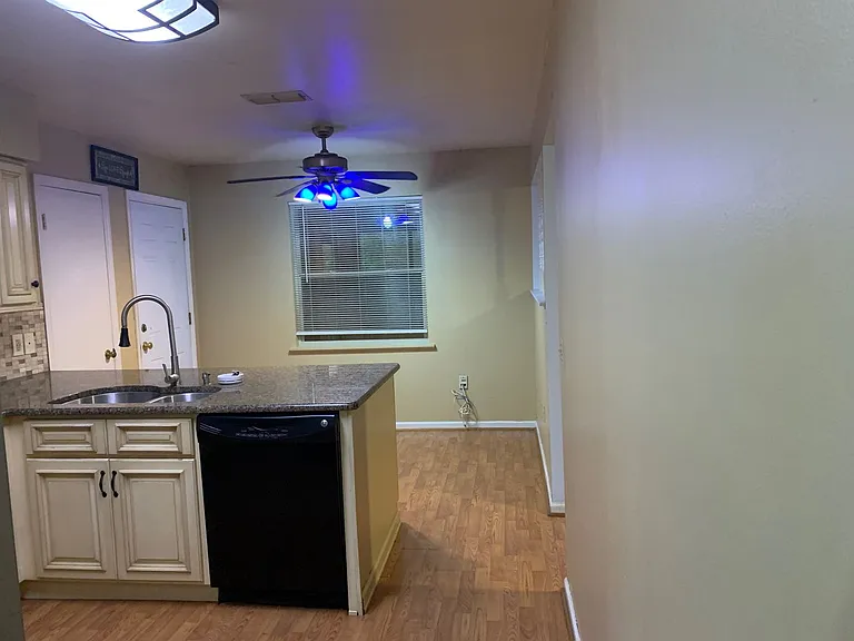 5103 Forestgreen Dr E — Photo 5