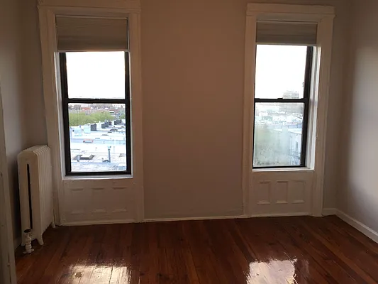 Rented by Realty Collective | media 8