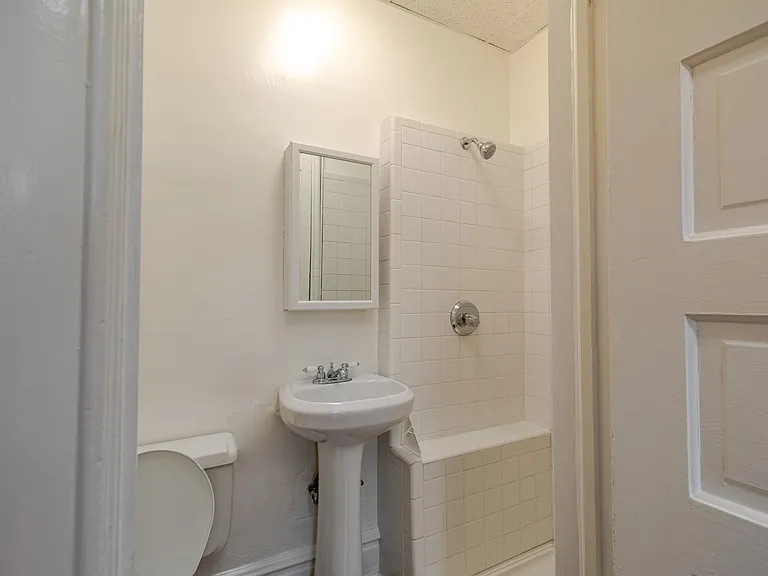 1207 N Clayton St #STREET5 — Photo 11