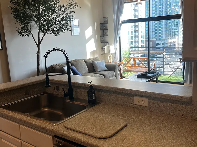 715 N Church St #813 — Photo 7