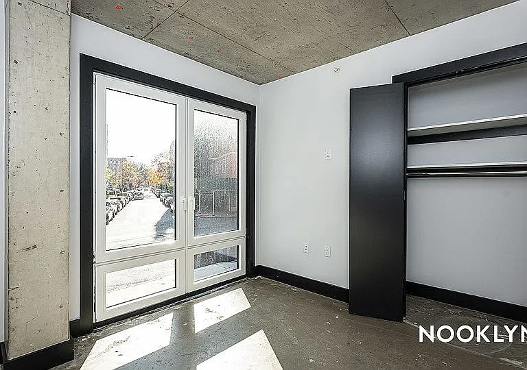 639 Foster Ave #305 — Photo 33