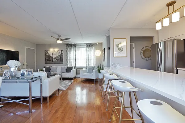 Sold by Remax Edge | media 4