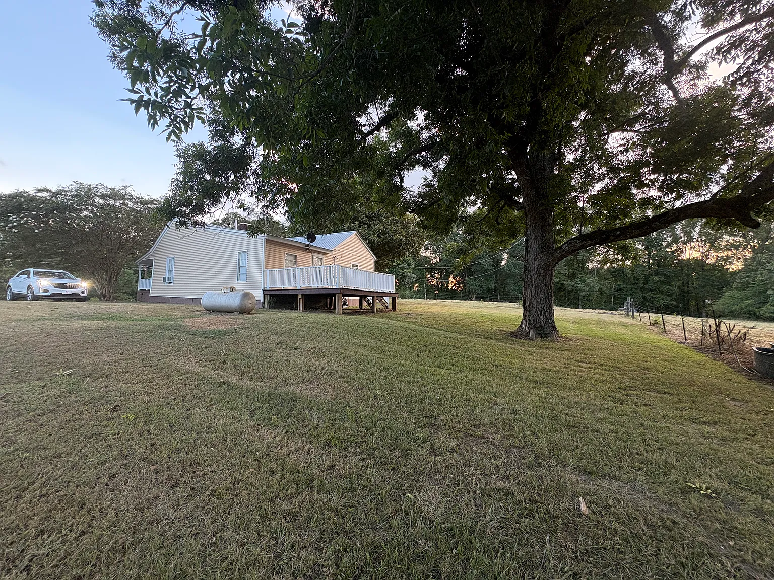 536 County Road 220 — Photo 2
