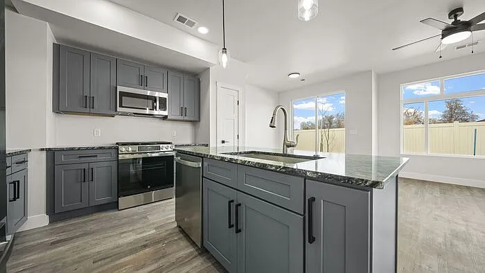 1107 Mee Canyon Cir — Photo 13