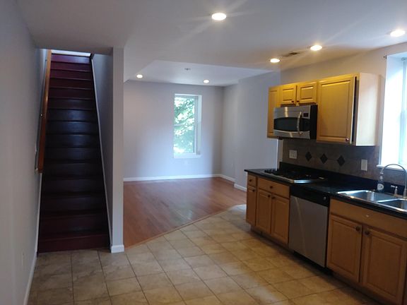 2nd image of 447 E Girard Ave APT 2