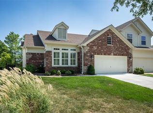 14760 Thornbird Manor Pkwy, Chesterfield, MO 63017