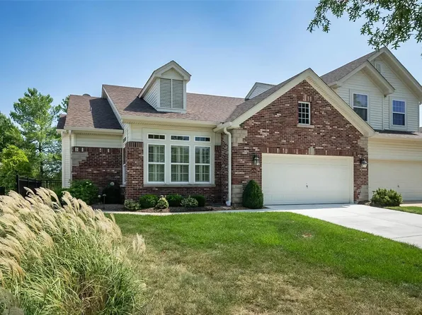 14760 Thornbird Manor Pkwy, Chesterfield, MO 63017