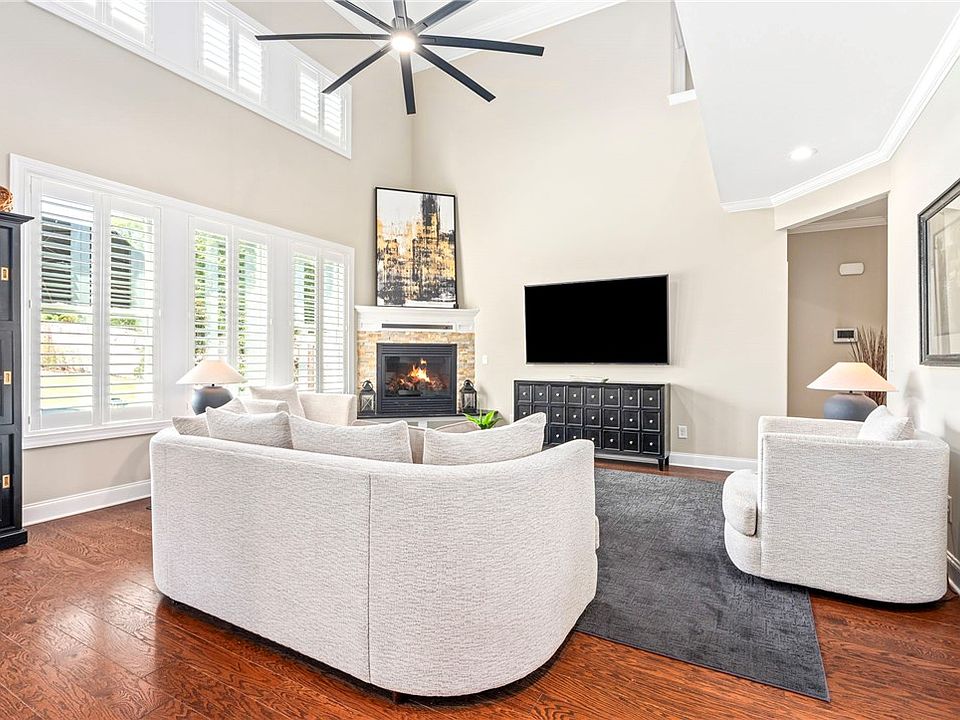 1st image of 2221 Red Tail Ln