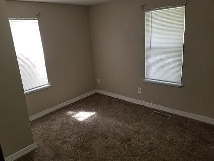 5th image of 216 N Jones St