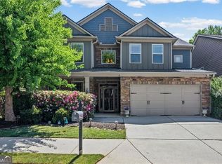 2053 Village Crest Dr NW, Atlanta, GA