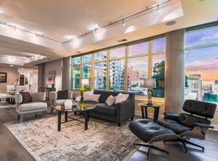 909 W Washington St, West Chicago, IL 60185