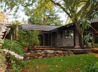 3713 Old Cherry Ln, Medford, OR