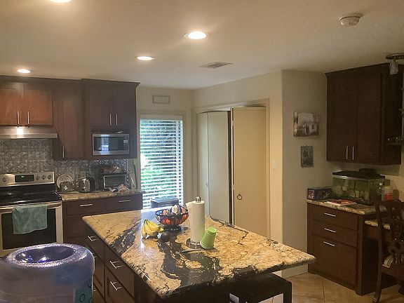 2nd image of 820 Stacewood Dr