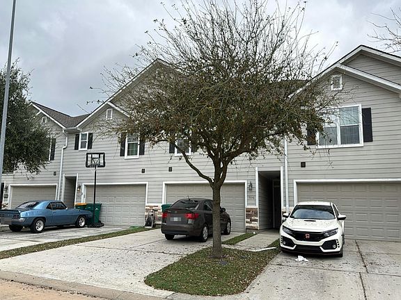 2nd image of 15846 Whiteglade Ln