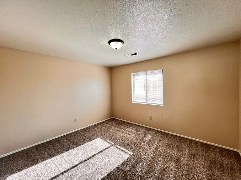 8106 Laborough Dr — Photo 11