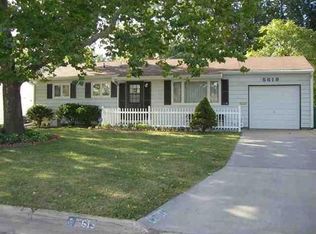 5619 SW 16th St, Topeka, KS 66604