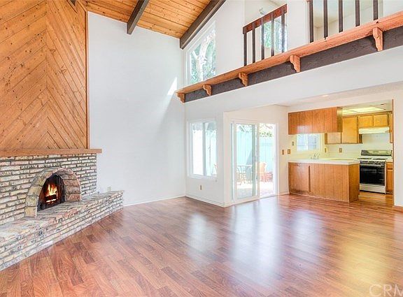 4th image of 2184 Canyon Dr #11