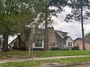 3935 Bolivia Dr, Pasadena, TX 77504