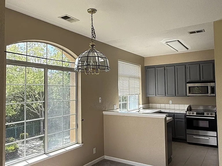 7676 Tuscany Dr — Photo 9