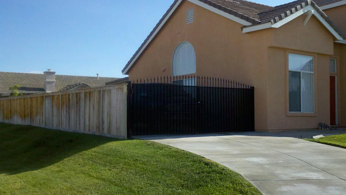 RV Gate - 3248 Firebush Ave