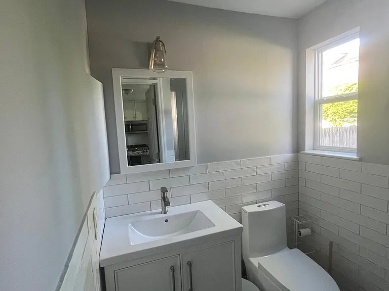 1820 Parkway #2 — Photo 2