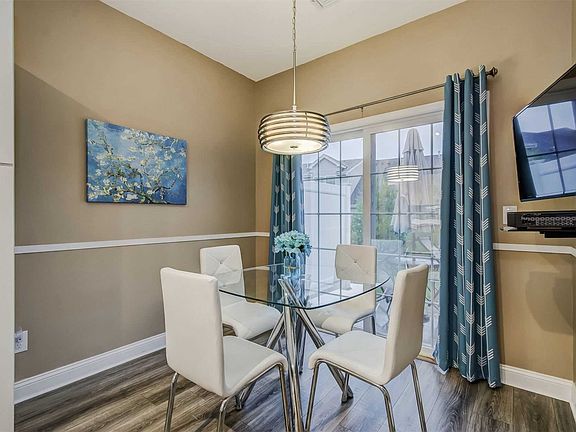 4th image of 70 Pacific Dunes Ct