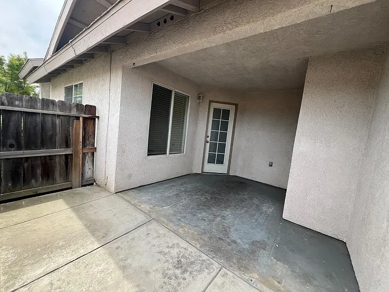 995 Vineyard Way — Photo 13