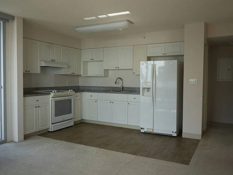 801 South St — Photo 13