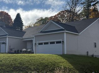 229 Cemetery Rd, Troy, NY 12182